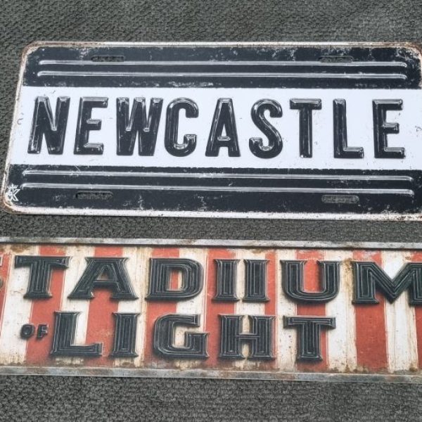 METAL SIGNS