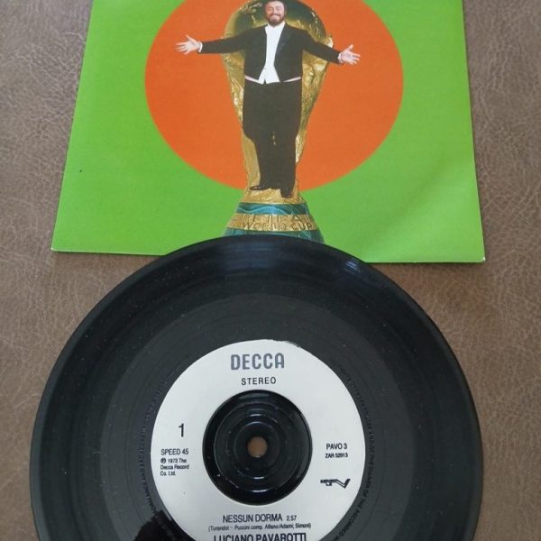 PAVAROTTI
